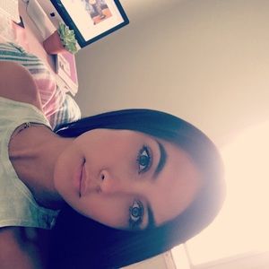 Meet your Posher, Fernanda